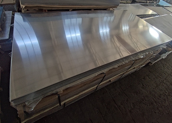 bedeckt gewölbte AluminiumDeckung 5005 3105 4032 glatten die Automobilteile