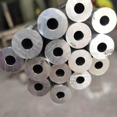 Dickwandiges Rohr Nahtloses Aluminiumrohr 1050 2024 5052 Runder Vierkantstab