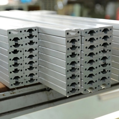 Professioneller Anbieter von kundenspezifischen flexiblen Aluminium-Extrusionsprofilen für den Teile- und Formenbau