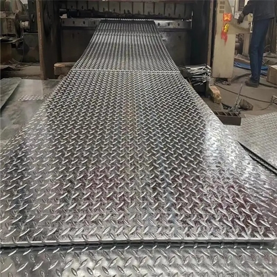 Kundenspezifisches kariertes Aluminiumblatt Diamond Plate Anti Slip Ribbed 200mm
